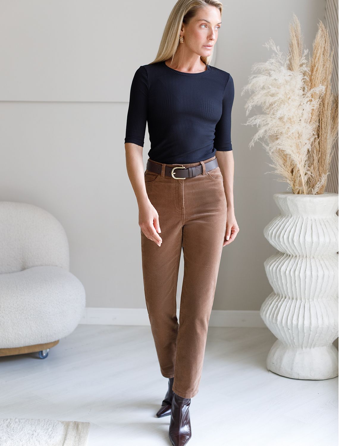 Футболка из трикотажа в широкий рубчик D49.042 черный