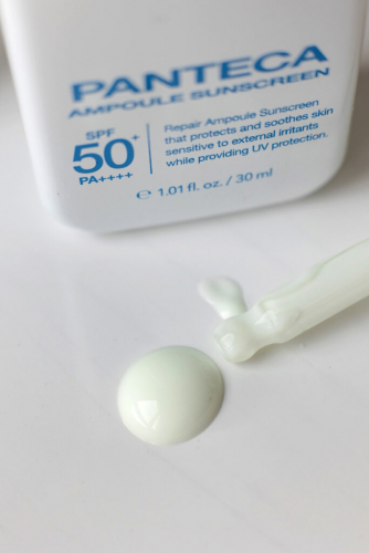 Успокаивающая солнцезащитная сыворотка  FELD APOTHEKE Dexpanthenol + Madeca Damage Care Panteca Ampoule Sunscreen SPF50+ PA++++ 30ml