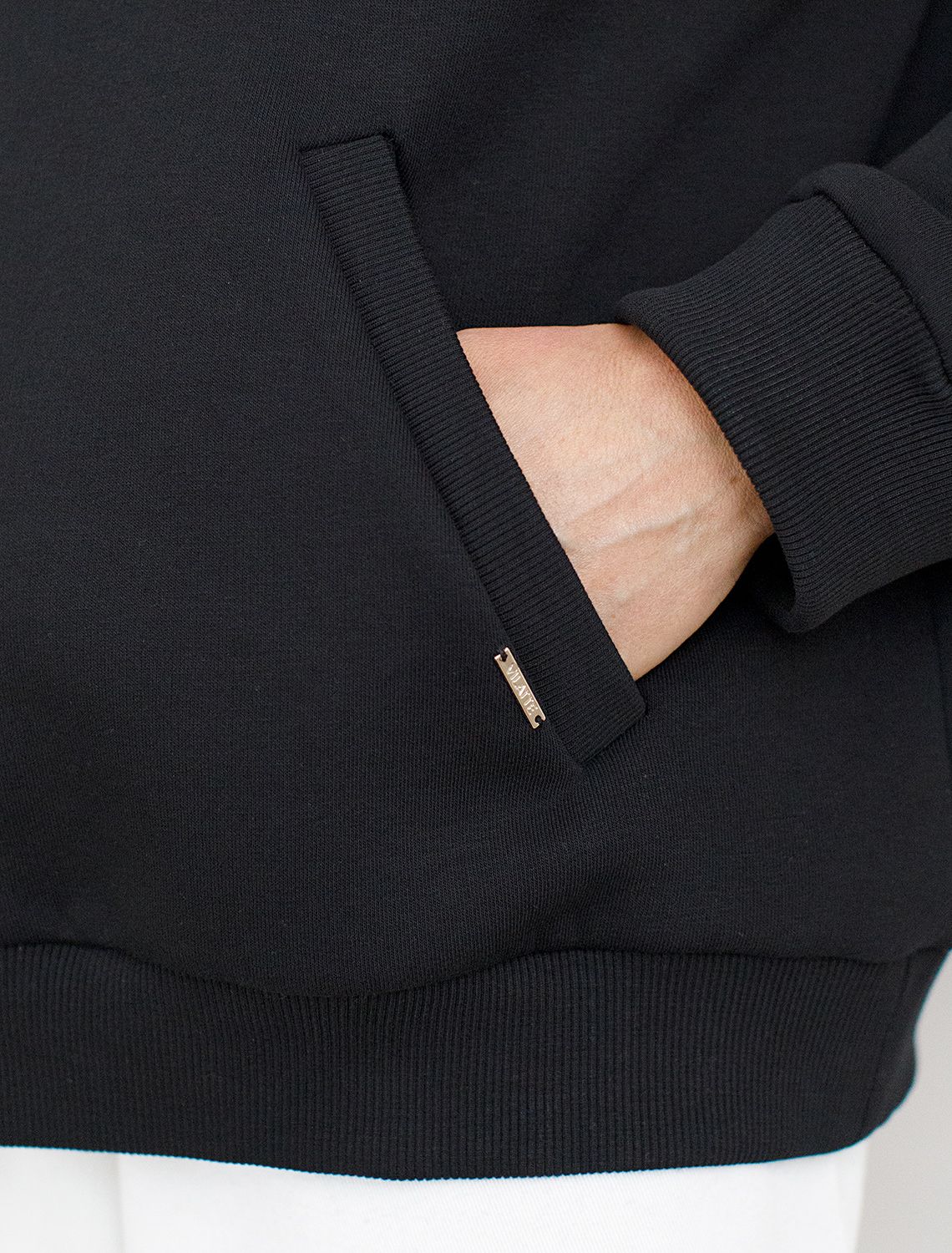 Худи из премиального футера трехнитки с начесом D49.059 черный