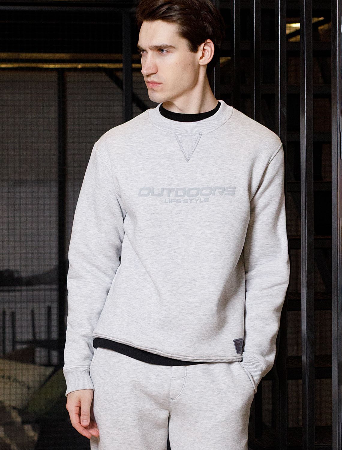 Свитшот из премиального футера трехнитки с начесом U49.018 св.серый меланж