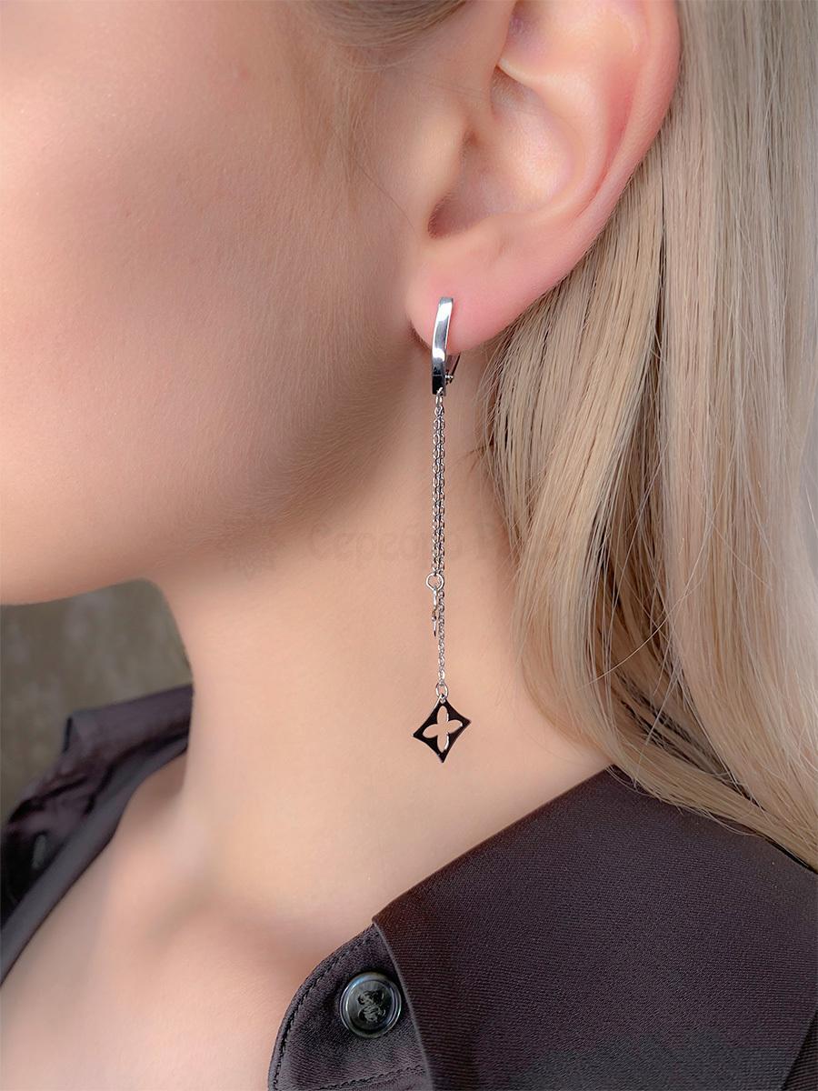Серьги длинные форма клевер из серебра родированные коллекция quatrefoil 925 пробы 420-10-280р