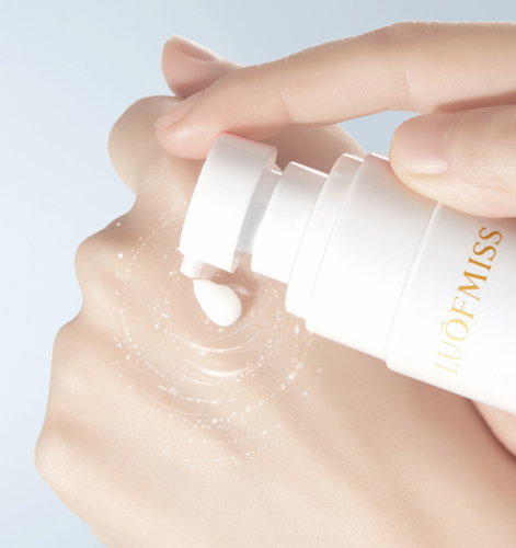 Крем для век антивозрастной с ретинолом Luofmiss Retinol, 30 гр.