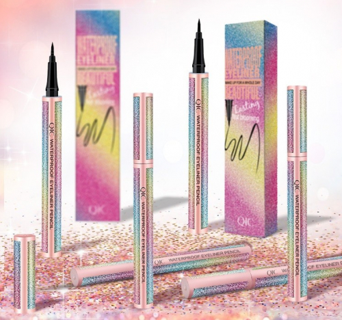 Стойкая подводка-фломастер в блестящем футляре QIC Waterproof Eyeliner
