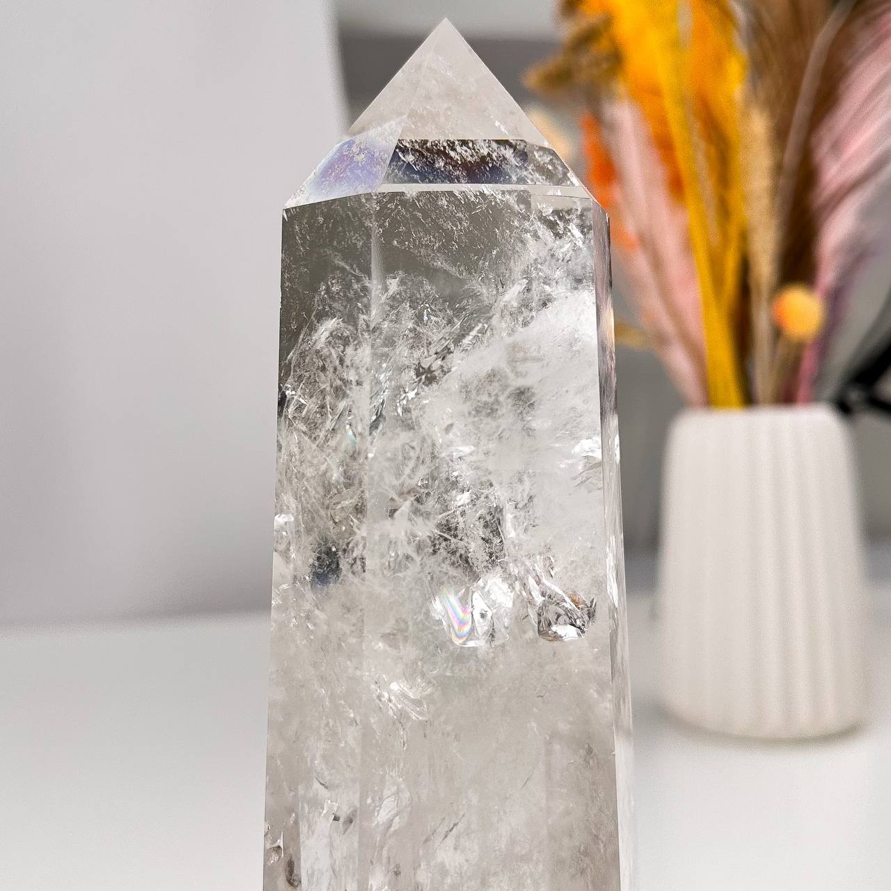 Радуга Самоцветов Кристалл из Горного Хрусталя на подставке