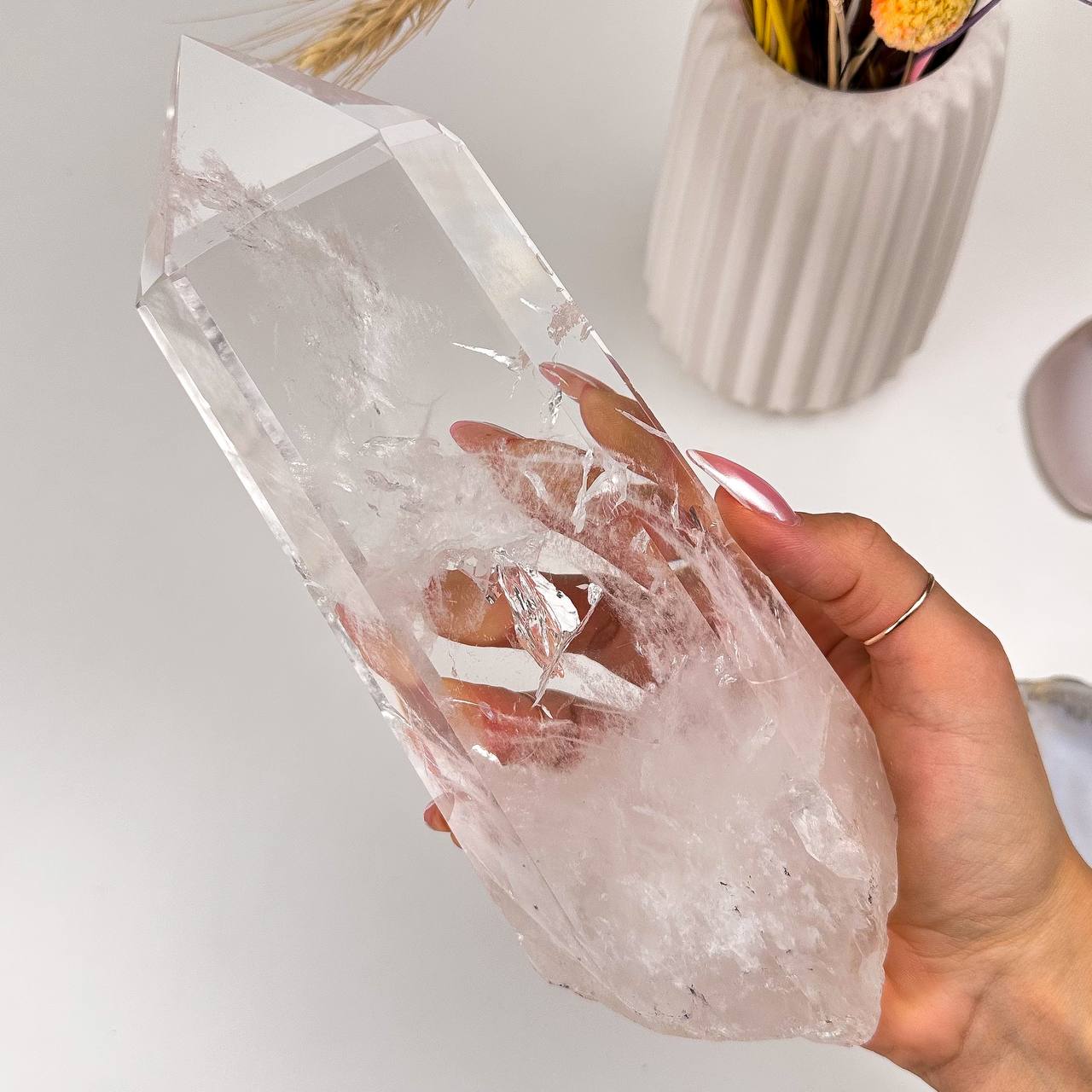 Радуга Самоцветов Кристалл из Горного Хрусталя на подставке