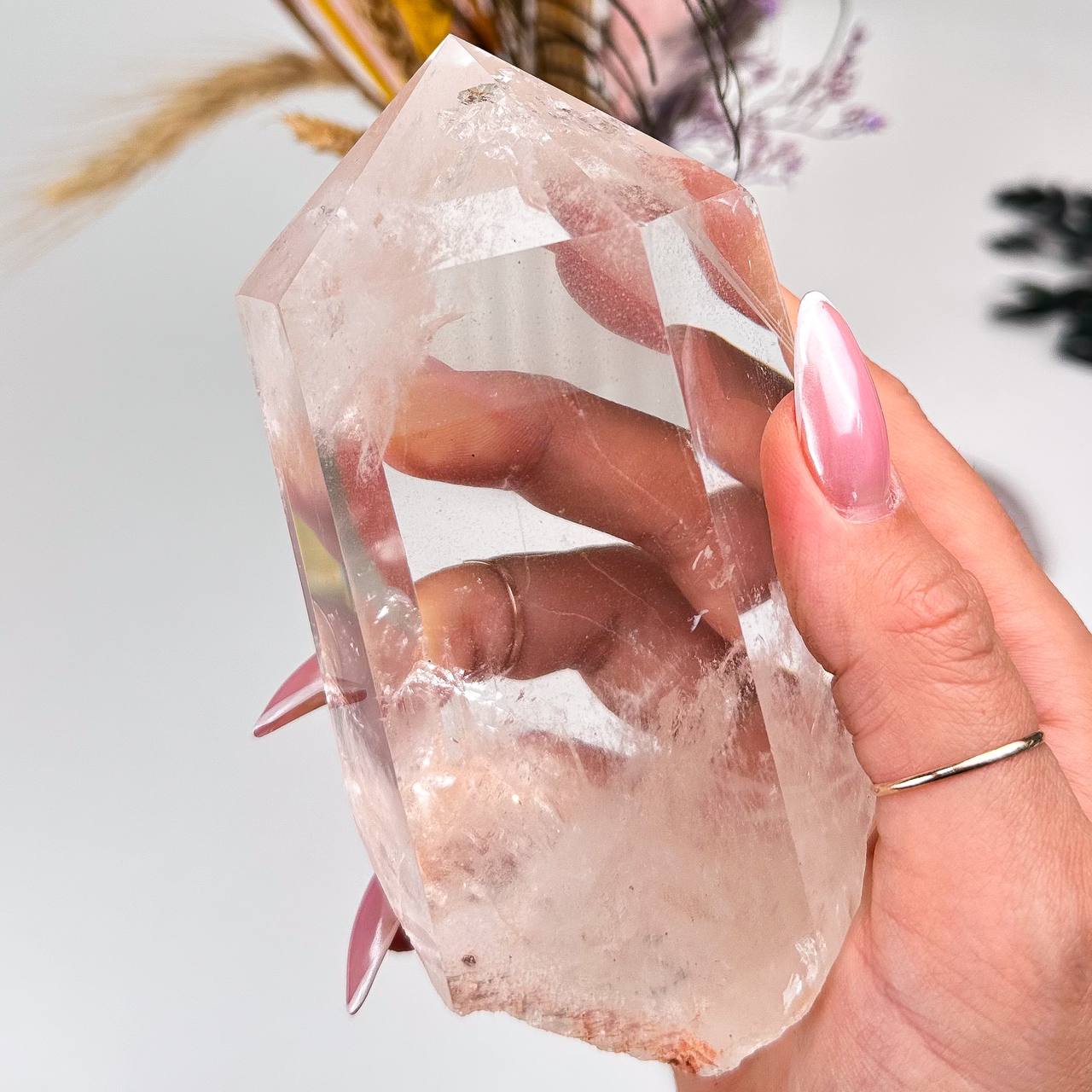 Радуга Самоцветов Кристалл из Горного Хрусталя на подставке