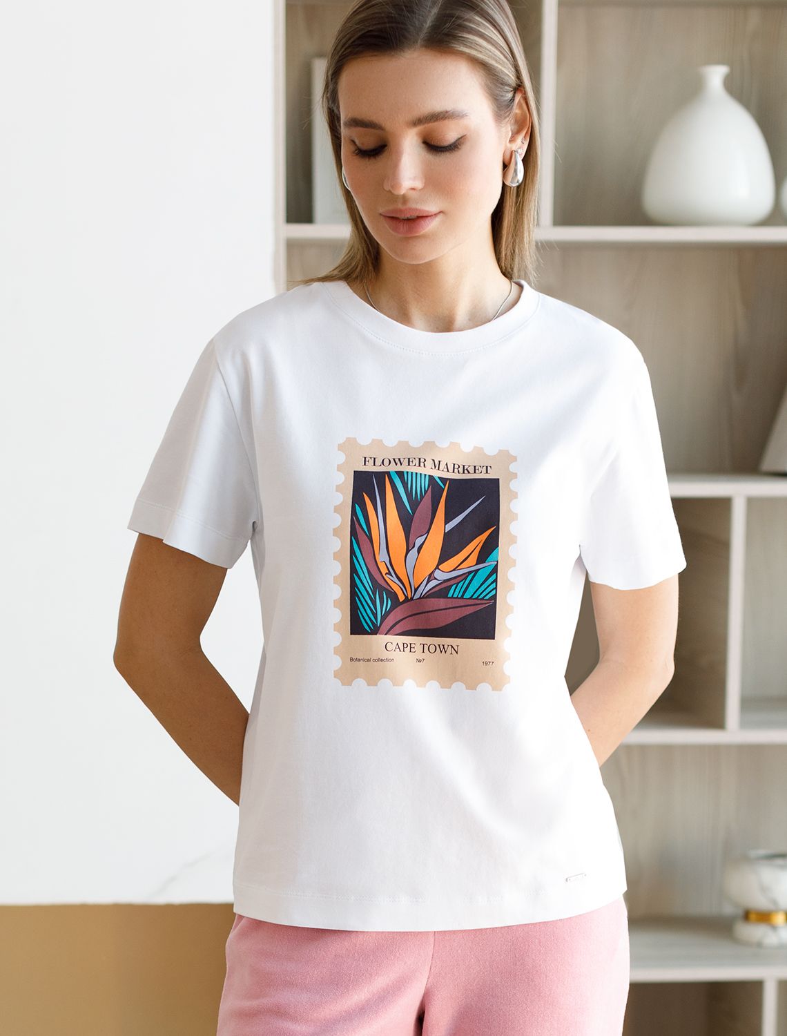 Футболка из премиального хлопка с авторским принтом D49.983 белый_flower_market