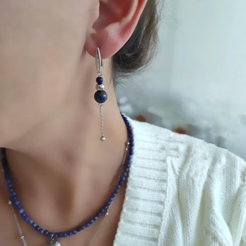 Серьги с лазуритом в белом металле
