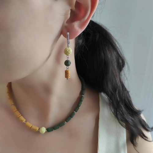 Серьги из вулканита, темно-зелёные оранжевые оттенки