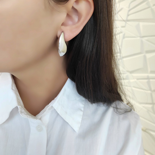 Серьги капли крупные в белом металле