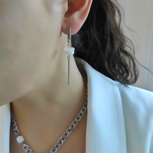 Серьги с белым кварцем и лунным камнем