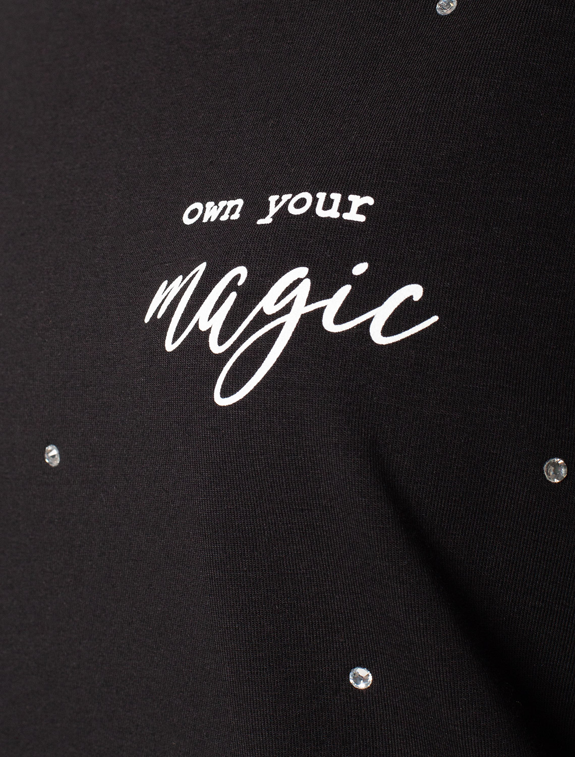 Удлиненная футболка over-size с принтом стразами D49.978 черный_own your magic