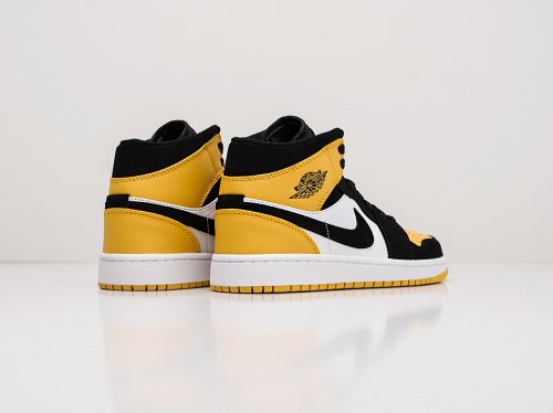 Кроссовки Nike Air Jordan 1 Mid
