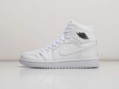 Кроссовки Nike Air Jordan 1 Mid