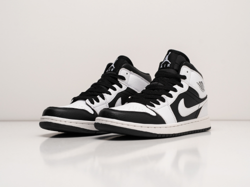 Кроссовки Nike Air Jordan 1 Mid