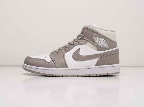 Кроссовки Nike Air Jordan 1 Mid