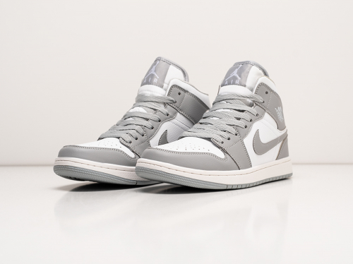 Кроссовки Nike Air Jordan 1 Mid