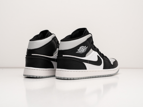 Кроссовки Nike Air Jordan 1 Mid