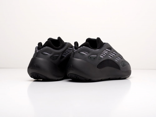 Кроссовки Adidas Yeezy Boost 700 v3