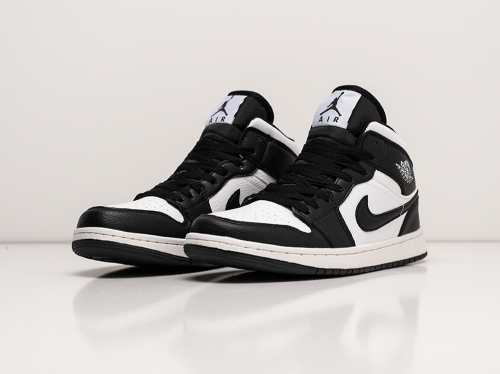 Кроссовки Nike Air Jordan 1 Mid