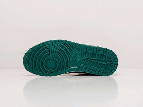 Кроссовки Nike Air Jordan 1 Mid