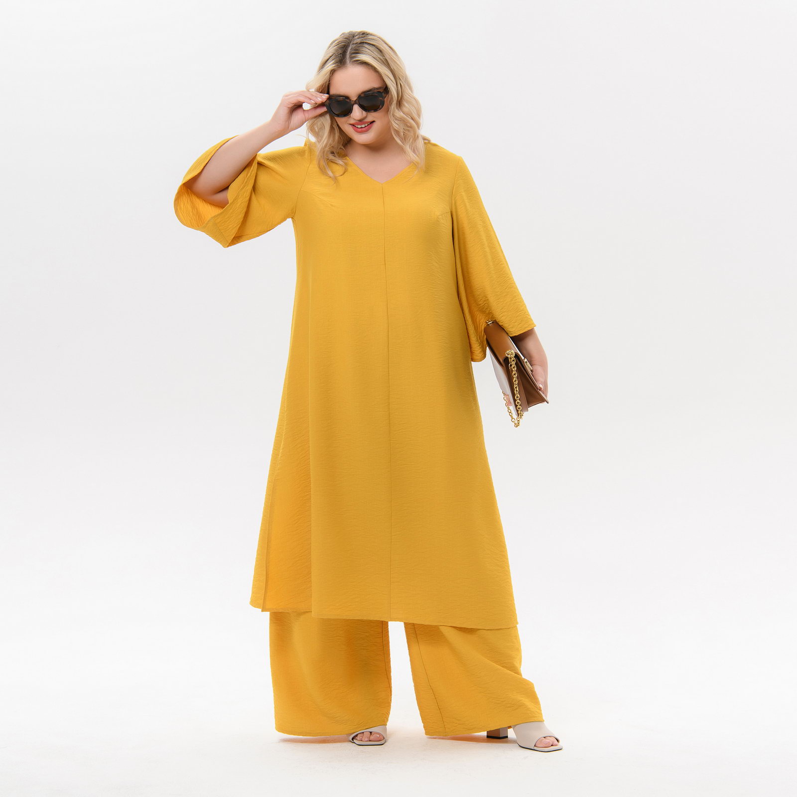 Туника длинная с разрезами, цвет