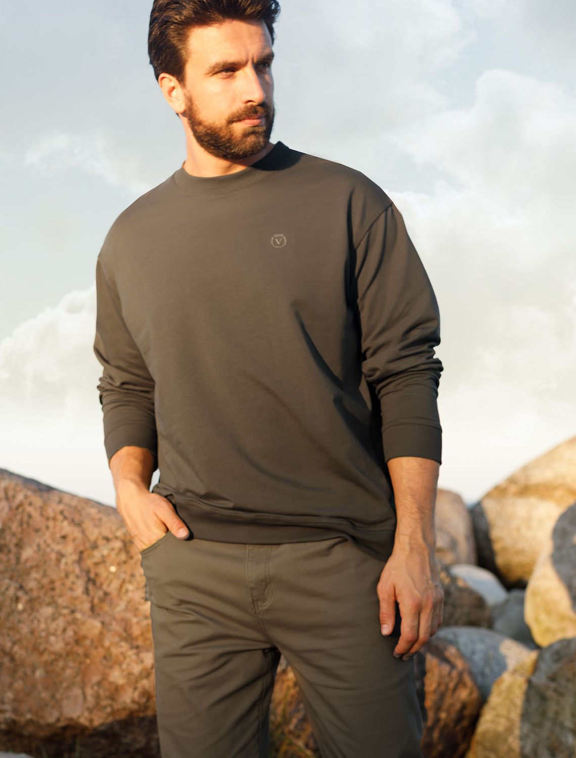 Джемпер из тонкого премиального футера с эластаном