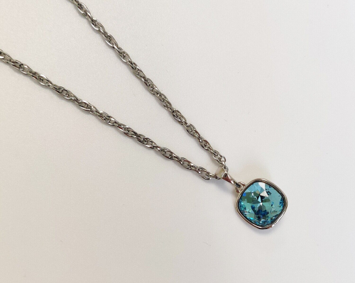 Подвеска с кристаллами Swarovski