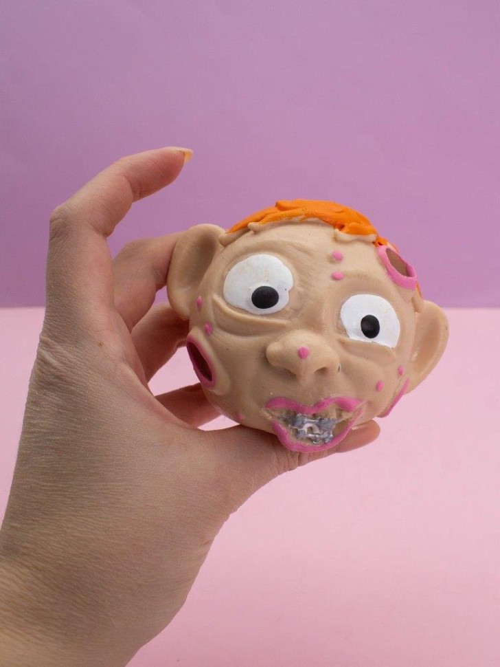 Мялка - антистресс «Zombie heads»