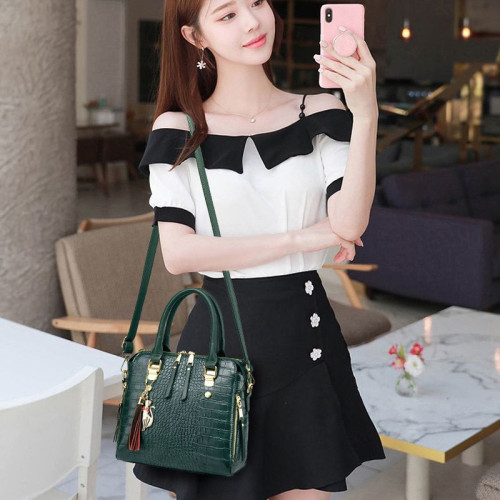 Женская кожаная сумка 060 BLACK