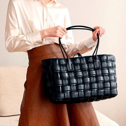 Женская плетёная кожаная сумка 825 BLACK