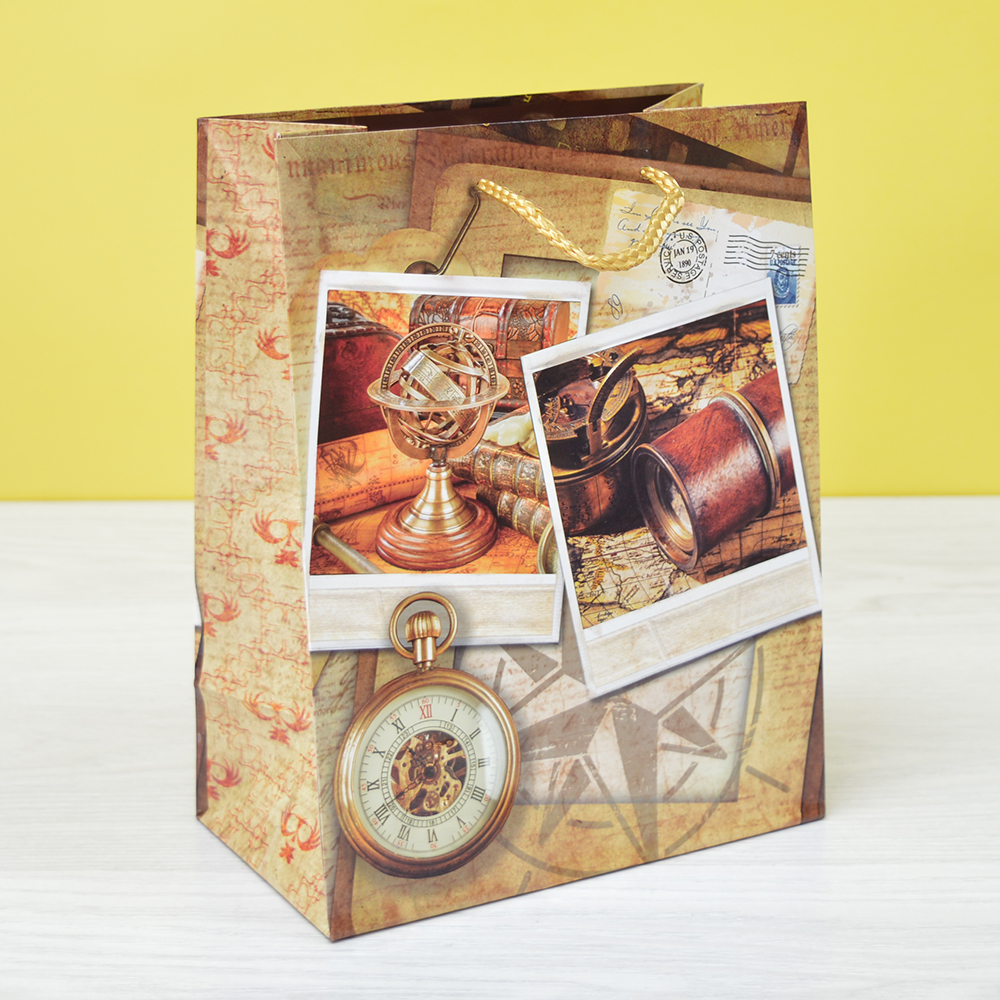 Пакет бумажный 18*23*10см с ручками глянцевый