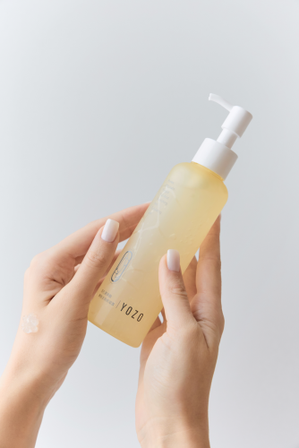 [YOZO] ТРЕМЕЛЛА/ОБНОВЛЕНИЕ Очищающий гель для лица Fomes Officinalis Fungus Fruit Acid Nourishing And Exfoliating Gel, 180 мл