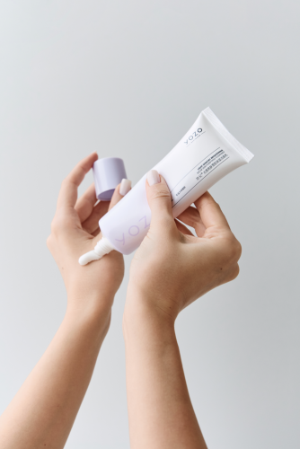 [YOZO] МИКРОБИОМ/СИЯНИЕ Пенка для умывания Light Sensory Brightening Snow Skin Purifying Cleanser, 120 гр