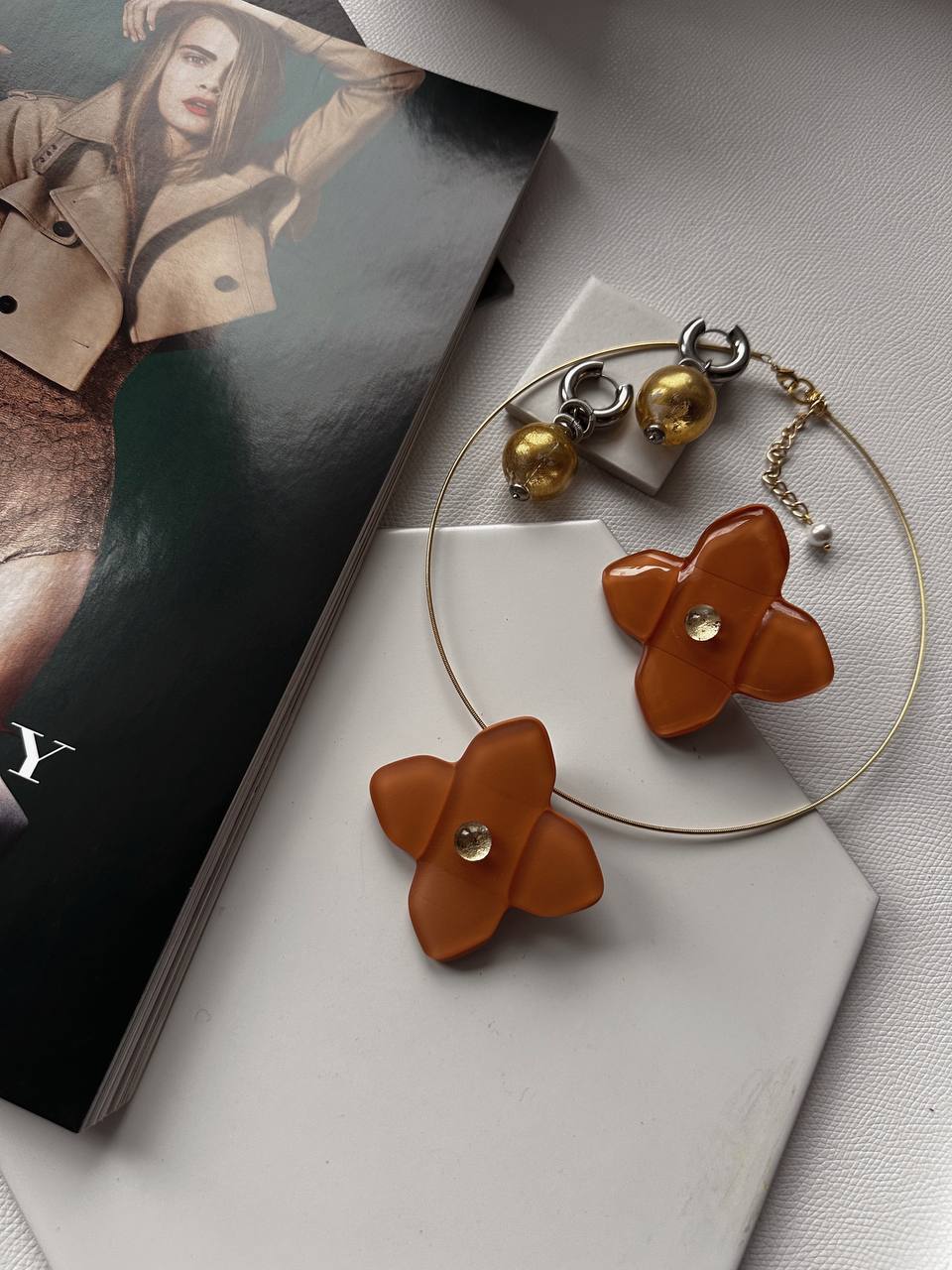 Колье Цветок