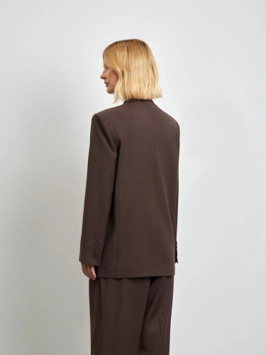 Двубортный жакет oversize ,
60% вискоза, 37% полиэстер, 3% эластан ,
