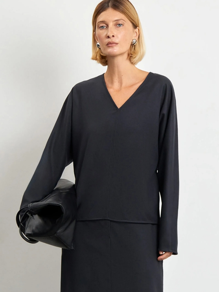 Блузка c V-образным вырезом из тенсела ,
60% вискоза, 37% полиэстер, 3% эластан ,
