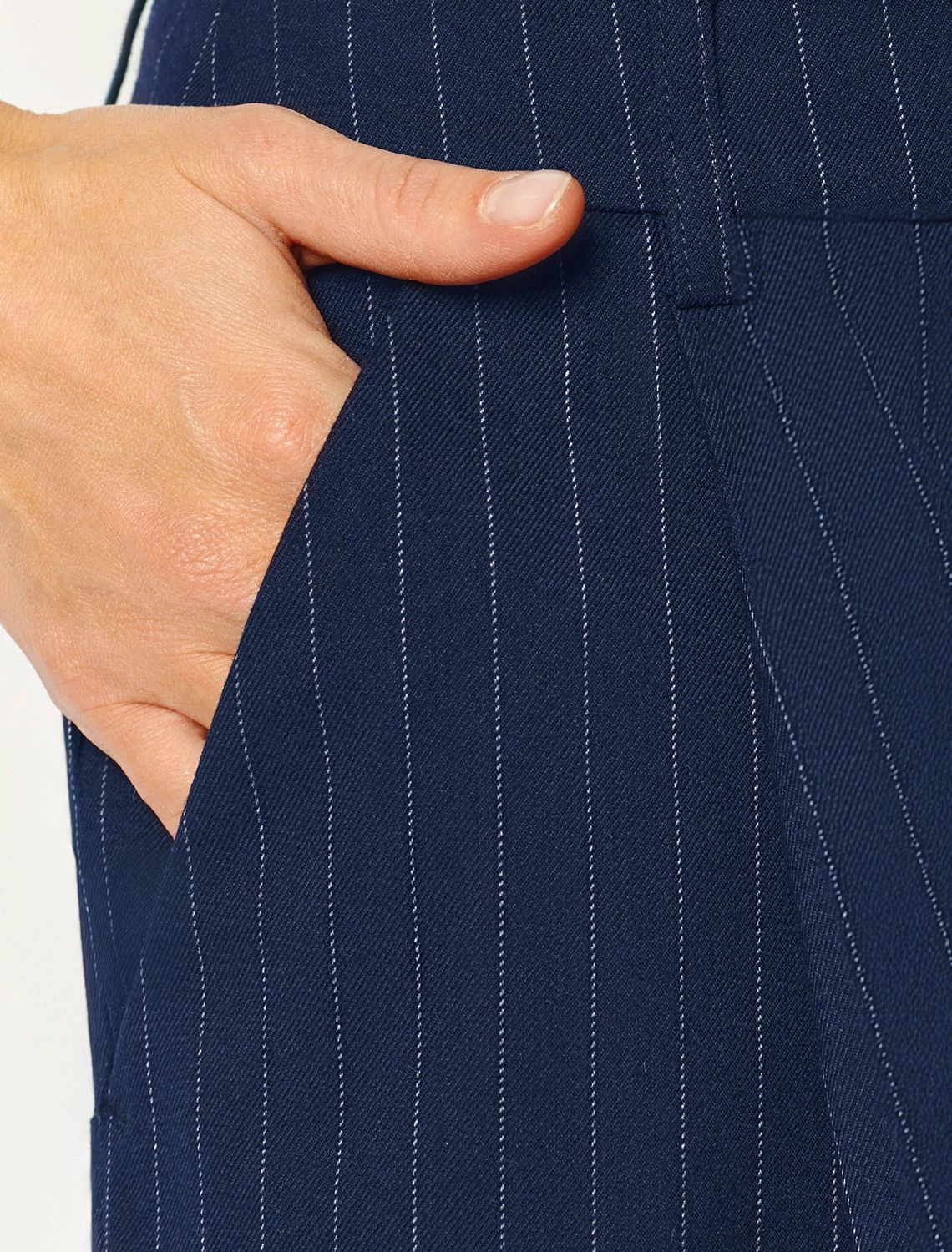 Шорты из костюмной ткани D28.053 темно-синий