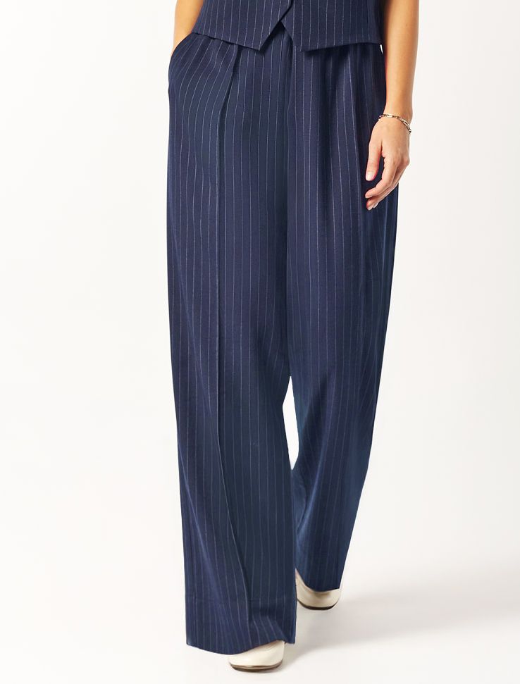 Брюки свободного кроя из костюмной ткани D24.252 темно-синий