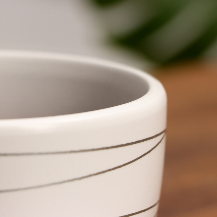 Горшок для цветов «Магнолия», 500 мл, d=13 см, h=10 см, керамика, с поддоном, белый
