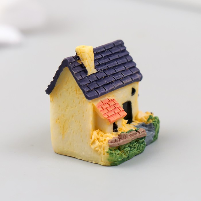 Фигурка для флорариума полистоун «Загородный дом», 3.2×2.5×3.5 см, МИКС
