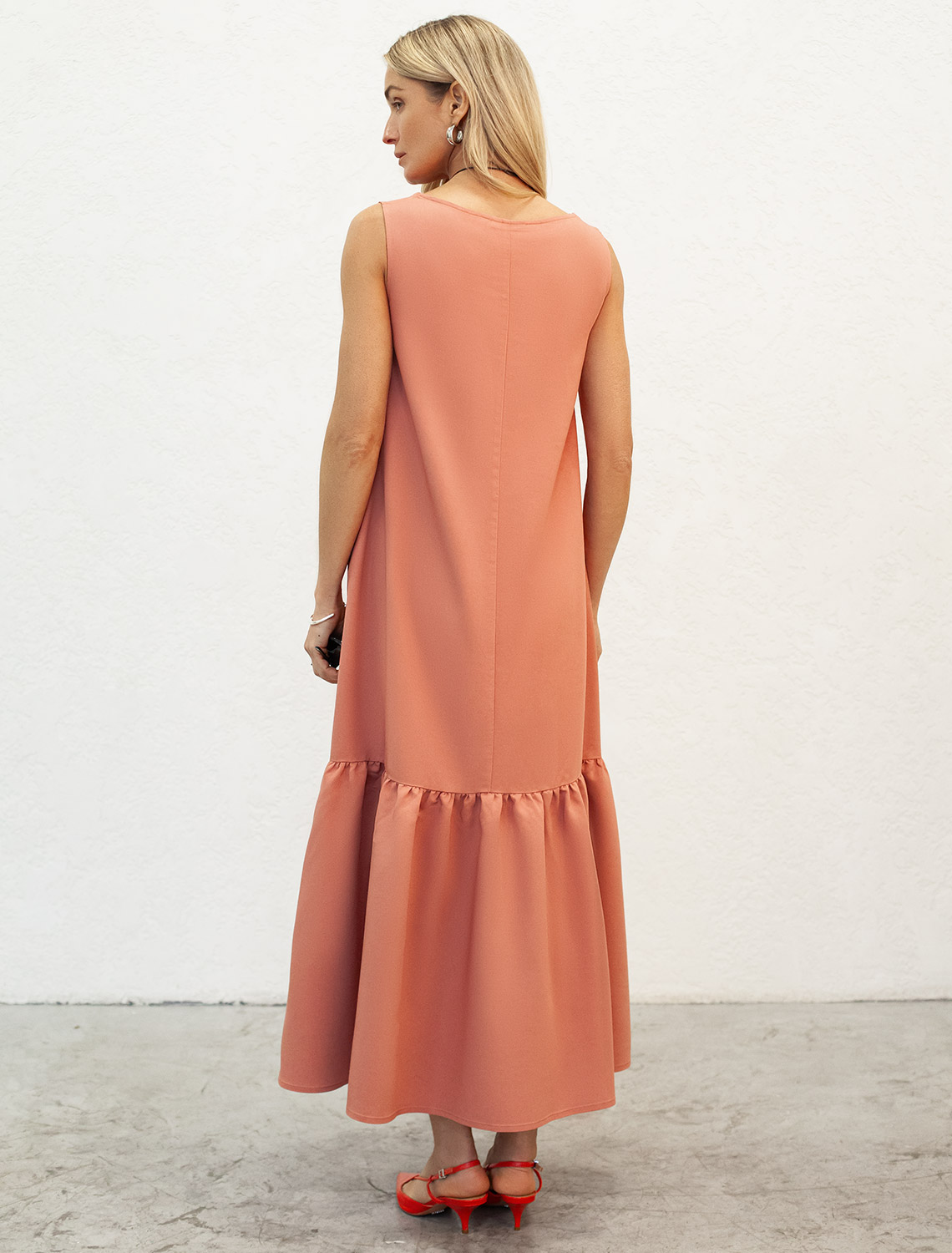 Платье из плотного лиоцелла D22.245 дымчато-коралловый