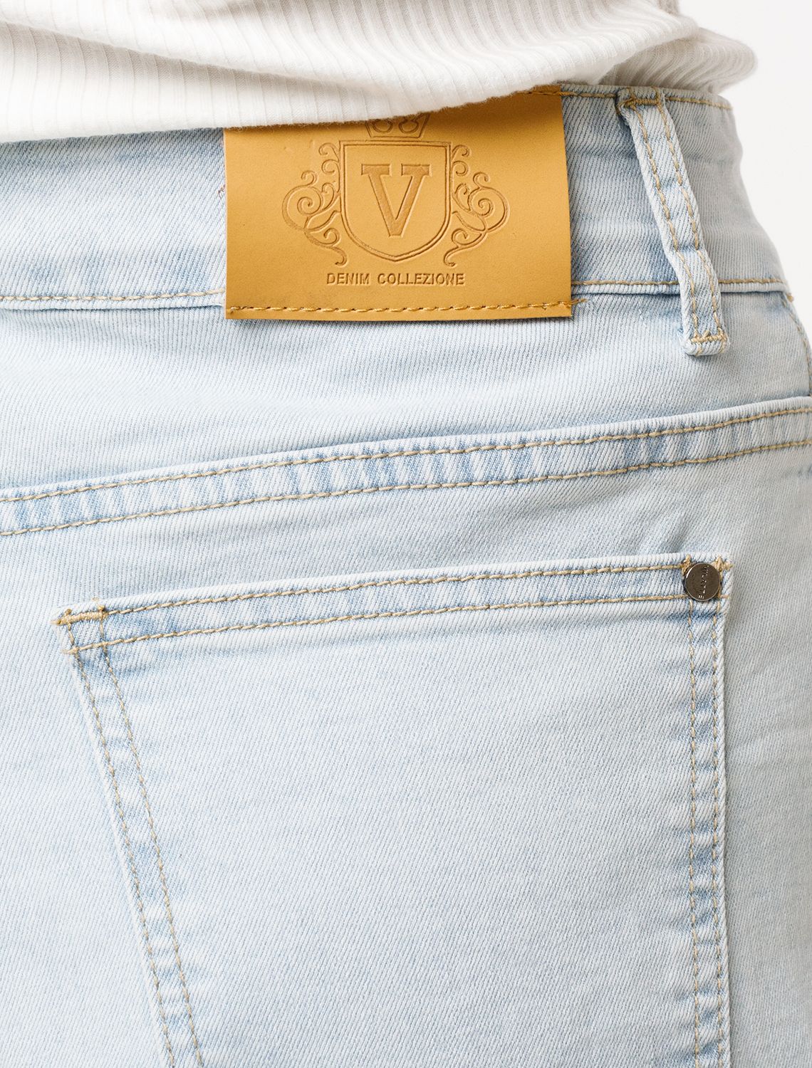 Шорты-бермуды из эластичного денима D58.021 голубой