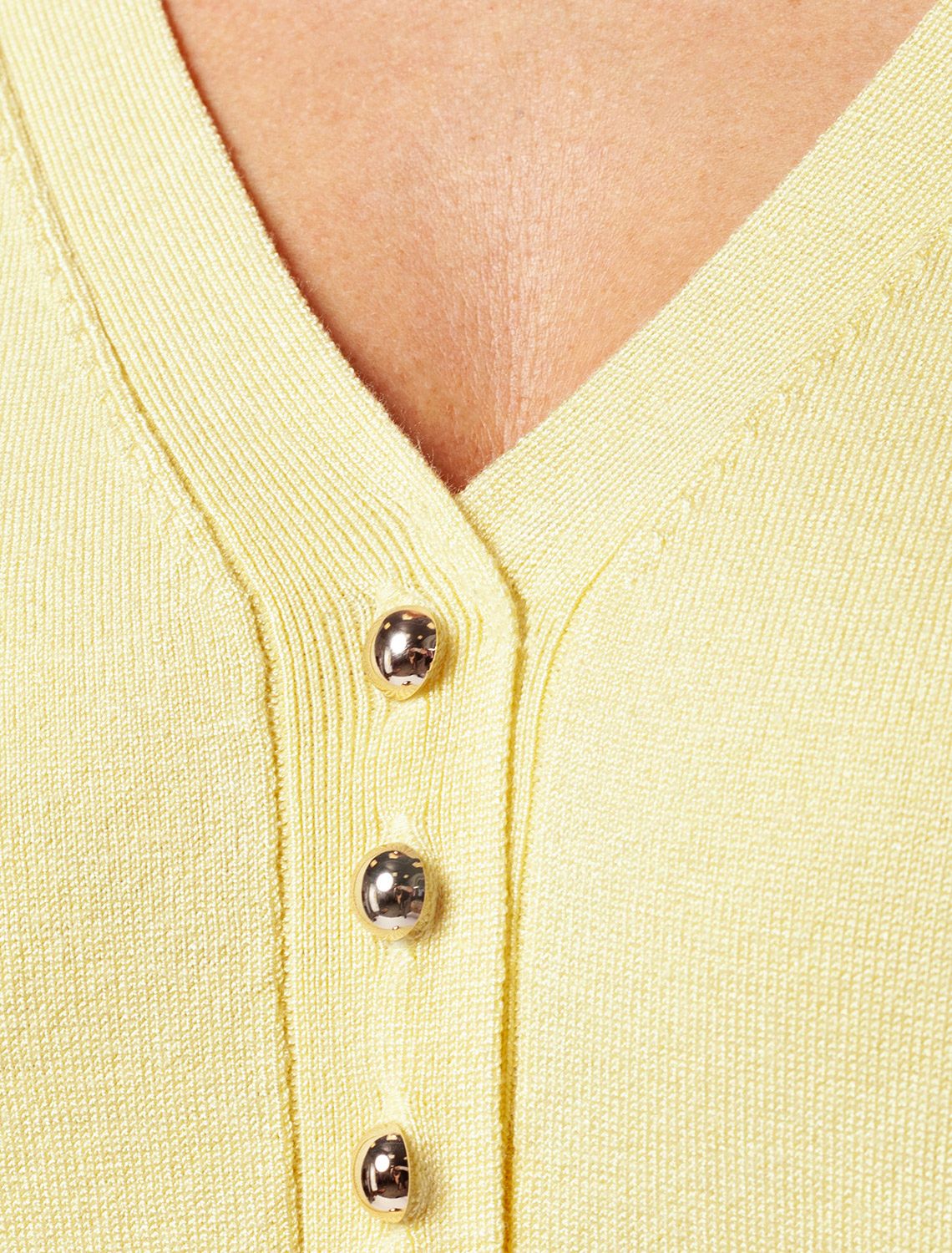 Кардиган тонкой вязки из вискозы D31.137 банановый