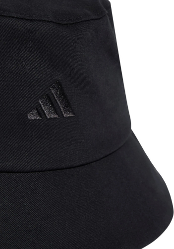 Панама, Adidas