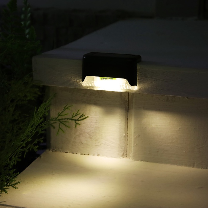 Садовый светильник, уличный, на солнечной батарее, 8×4.5×4.5 см, 1 LED, чёрный, свечение тёплое белое