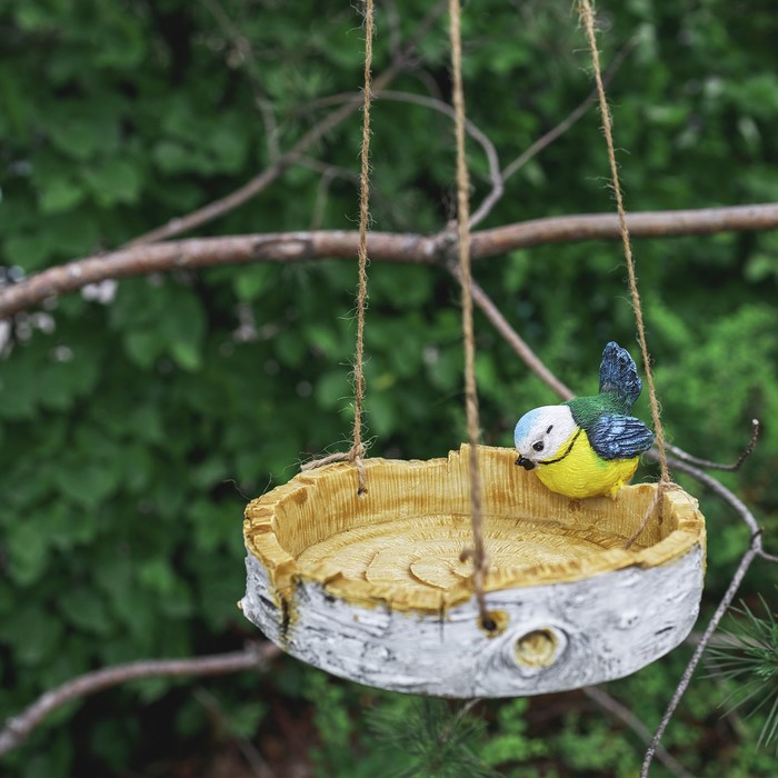 Подвесной декор из гипса «Кормушка с птичкой», 17×17×8 см