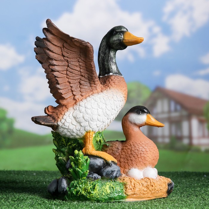 Садовая фигура из полистоуна «Утка с селезнем», 35 см