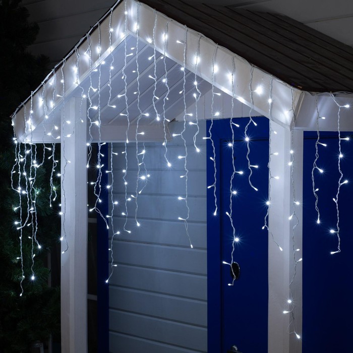 УЦЕНКА Гирлянда «Бахрома», 3×0.9 м, IP44, УМС, белая нить, 232 LED, свечение белое, 220 В