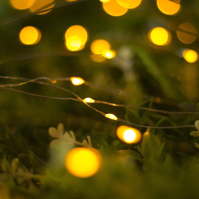 Гирлянда «Нить», 10 м, уличная, IP44, 100 LED, 2 режима, солнечная батарея, серебристая нить, свечение жёлтое